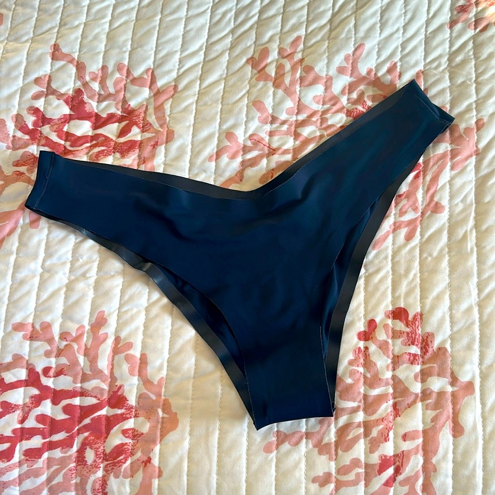 NWOT Onewith Merrit Bottom